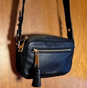 VINTAGE MARC JACOBS NEW YORK ZOOM CROSSBODY LEATHER BAG